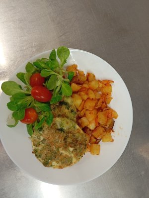 Brokolicové řízečky a pečené brambory